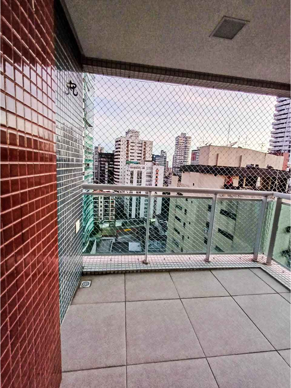 ED. VILLA REAL APTO 16